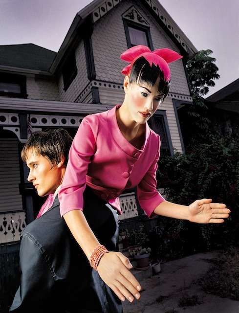17 Mannequin-Like Fashion Shoots