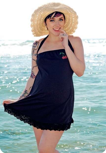 20 Narcissistic Maternity Fashions