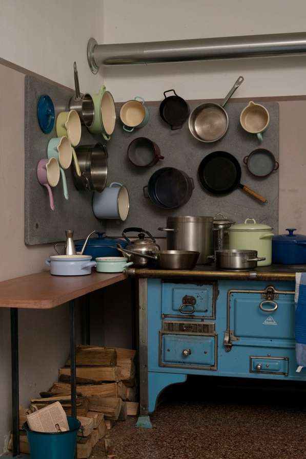 12 Magnetic Kitchenware Items