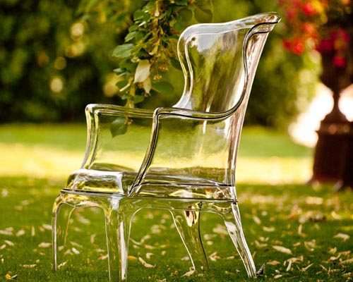 34 Transparent Furniture Pieces