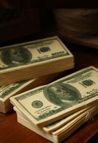 Hundred Dollar Bill Napkins Image 2