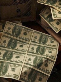 Hundred Dollar Bill Napkins Image 3