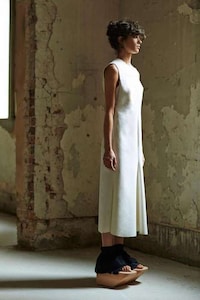 Casually Structured Resort Looks Image 5