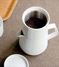Stackable Porcelain Coffee Makers Image 3