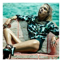Slick-Skinned Editorials Image 5
