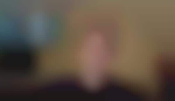 Fast-Paced Celebrity Impressionists