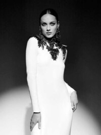 Vibrant Sisterly Editorials Image 6