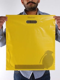 Shame-Inducing Plastic Bags Image 4