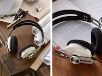 Chromatically Colored Earphones Image 3
