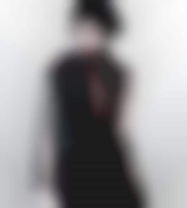 Goth-Like Geisha Photoshoots