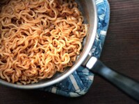 Instant Noodle Sandwiches Image 3