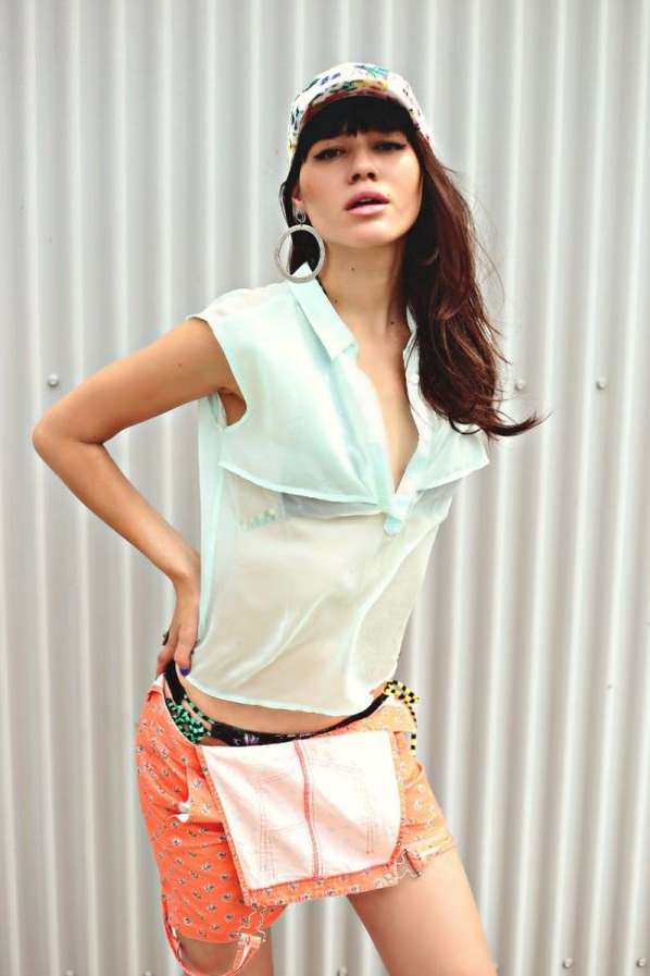 Paint-Splattered 90s Lookbooks Image 2