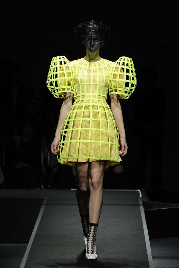 30 Caged Fashion Designs