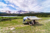 Luxuriously Restored Trailers Image 3