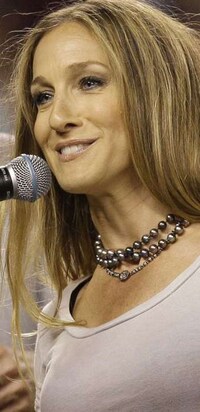Disappearing Celebrity Moles Image 3