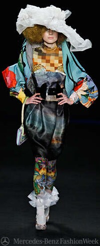 Eccentric Clown Gowns Image 3