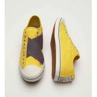 Lace-Less Sneakers Image 3