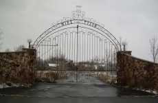 Abandoned Celebrity Mansions