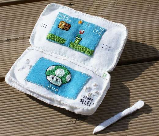 Fake Electronics Made of Felt