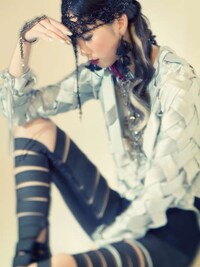 Hauntingly Blurry Editorials Image 8
