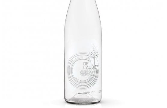 18 Minimalist Wine Packaging Designs