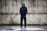 Sleekly Fashionable Sportswear Image 3