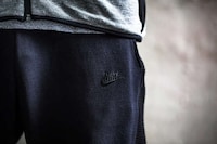 Sleekly Fashionable Sportswear Image 8