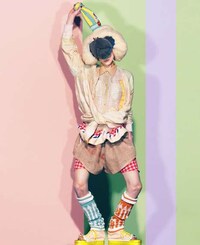 Ambiguous Stuffed-Animal Lookbooks Image 2
