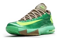 Bamboo-Inspired Kicks Image 4