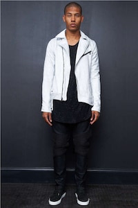 Coal-Patterned Menswear Image 4