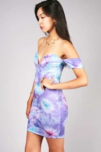 90s Tie-Dye Formalwear Image 3