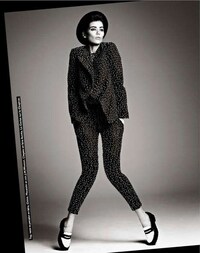 Graphic 80s-Inspired Editorials Image 7