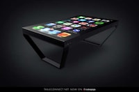 Blown-Up Smartphone Displays Image 2