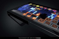 Blown-Up Smartphone Displays Image 4