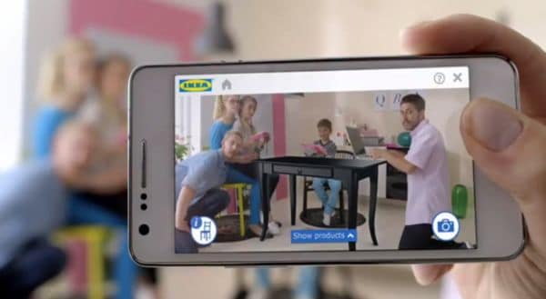 29 Augmented Reality Retail Experiences