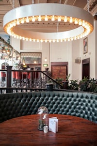 Whimsical Vintage Restaurants Image 4