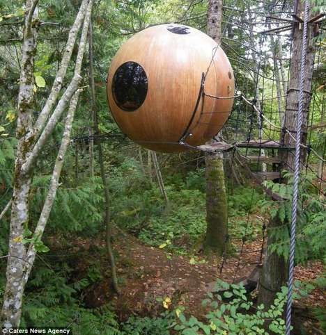 Suspended Spherical Hotels : spherical tree house hotel