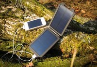Solar-Powered Phone Chargers Image 6