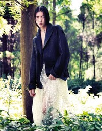 Edgy Whimsical Fashion Image 7