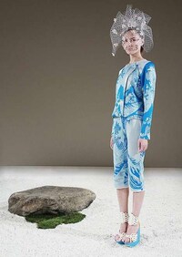 Ethereal Asian-Inspired Ensembles Image 2