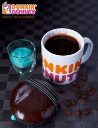 Crispy Charcoal-Infused Donuts Image 5