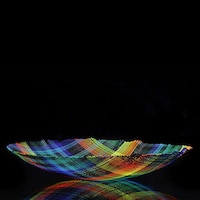 Kaleidoscopic Weaved Glass Designs Image 3