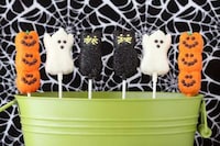 Simplistic Halloween Pop Recipes Image 2