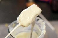 Simplistic Halloween Pop Recipes Image 5