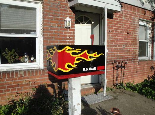 20 Quirky Mailboxes