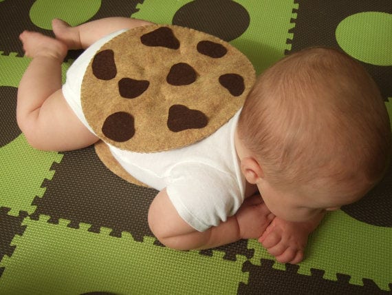40 Humorous Halloween Outfits for Tots