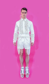 Conceptually Sculptural Fashions Image 3