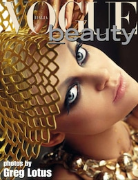 Luxurious Gold-Dripping Editorials Image 4