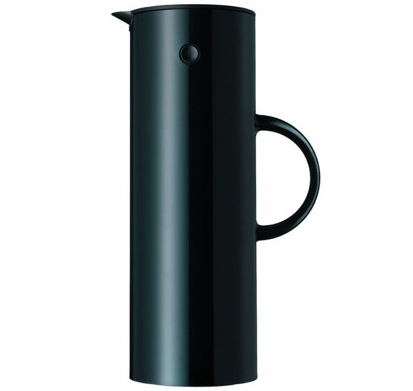 Sleek Vacuum-Sealed Carafes