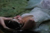 Submerged Bridal Photographs Image 2